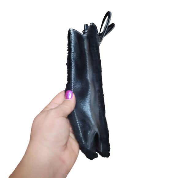 Bucket Purse Black Faux Fur Edges 8" Height 8.5" Width - Picture 4 of 8